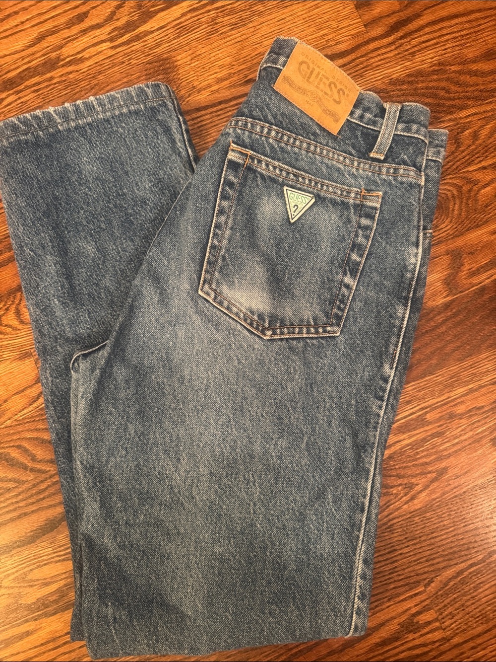 GUESS Men's Faded Blue Relaxed Fit Jeans, 33
